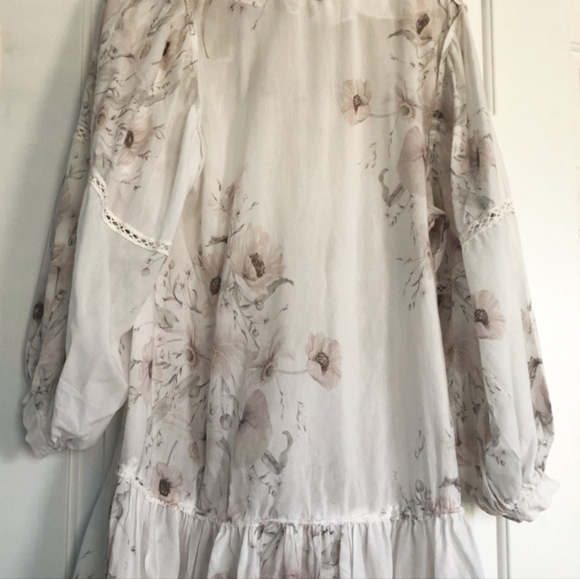 GORGEOUS FRILLED (Every Bloggers Dream) DRESS - Picture 3 of 8